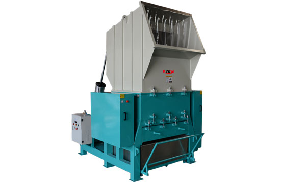 重(zhong)型快(kuai)速破(po)碎機(ji)