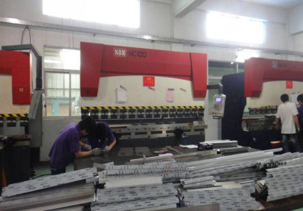 全數(shu)控剪(jian)折床(chuang)