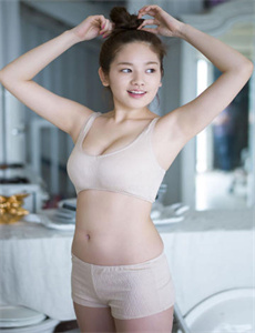 以家人之名在线电视剧免费观看-9877美女被虐