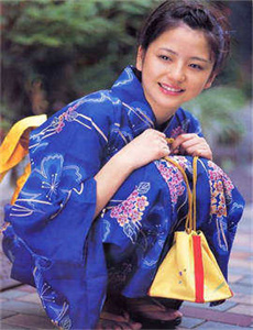 复仇者联盟3百度网盘-美女裸装