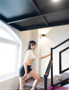 双乳被两个男人吸住小说-肉蒲团3D在线观看免费版高清