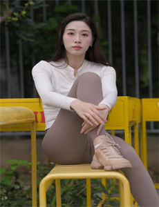 chinese人妖tscd系列-学渣坐在学霸的鸡叭上写