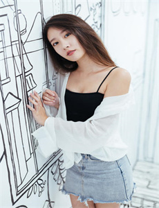 脱衣舞娘大战狼人